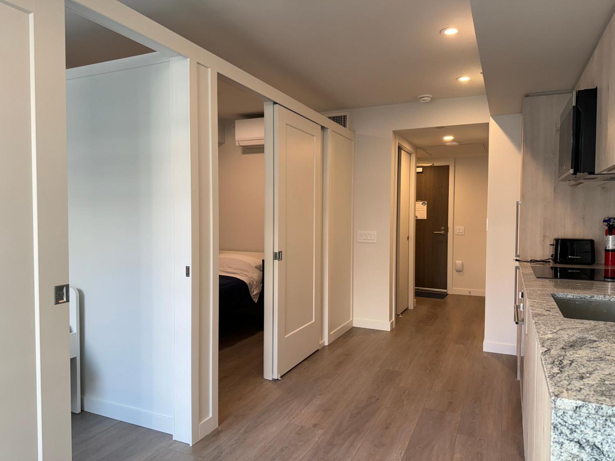 Downtown Center Silverstone Tower I And II Long-Term Booking Only Your Second Home In Vancouver Exterior foto
